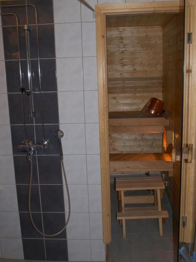 Гостевой дом Kuerkaltio Holiday Village Экясломполо-24