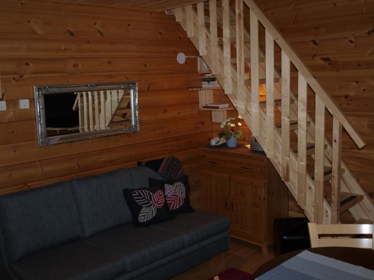 Гостевой дом Kuerkaltio Holiday Village Экясломполо