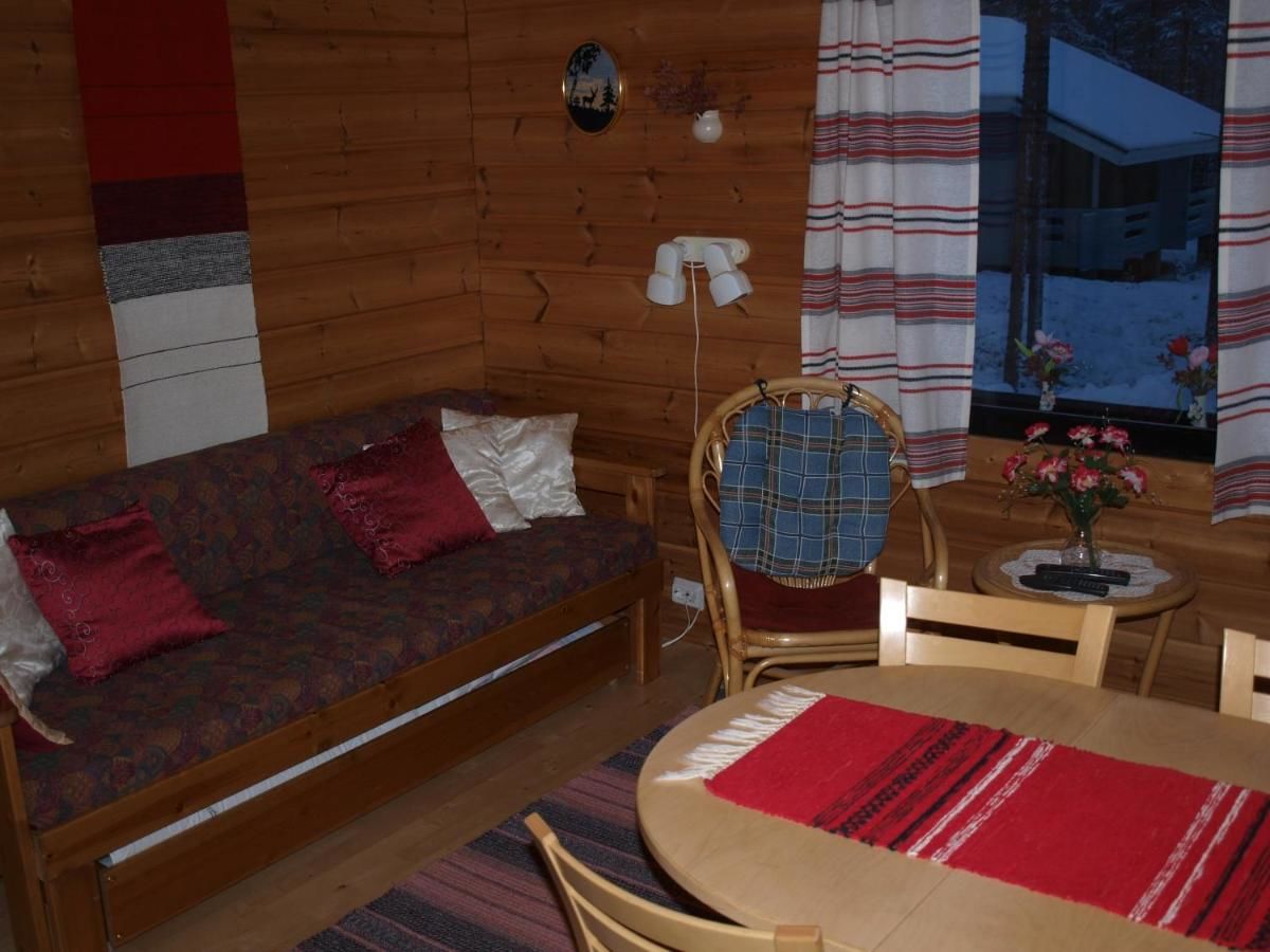 Гостевой дом Kuerkaltio Holiday Village Экясломполо