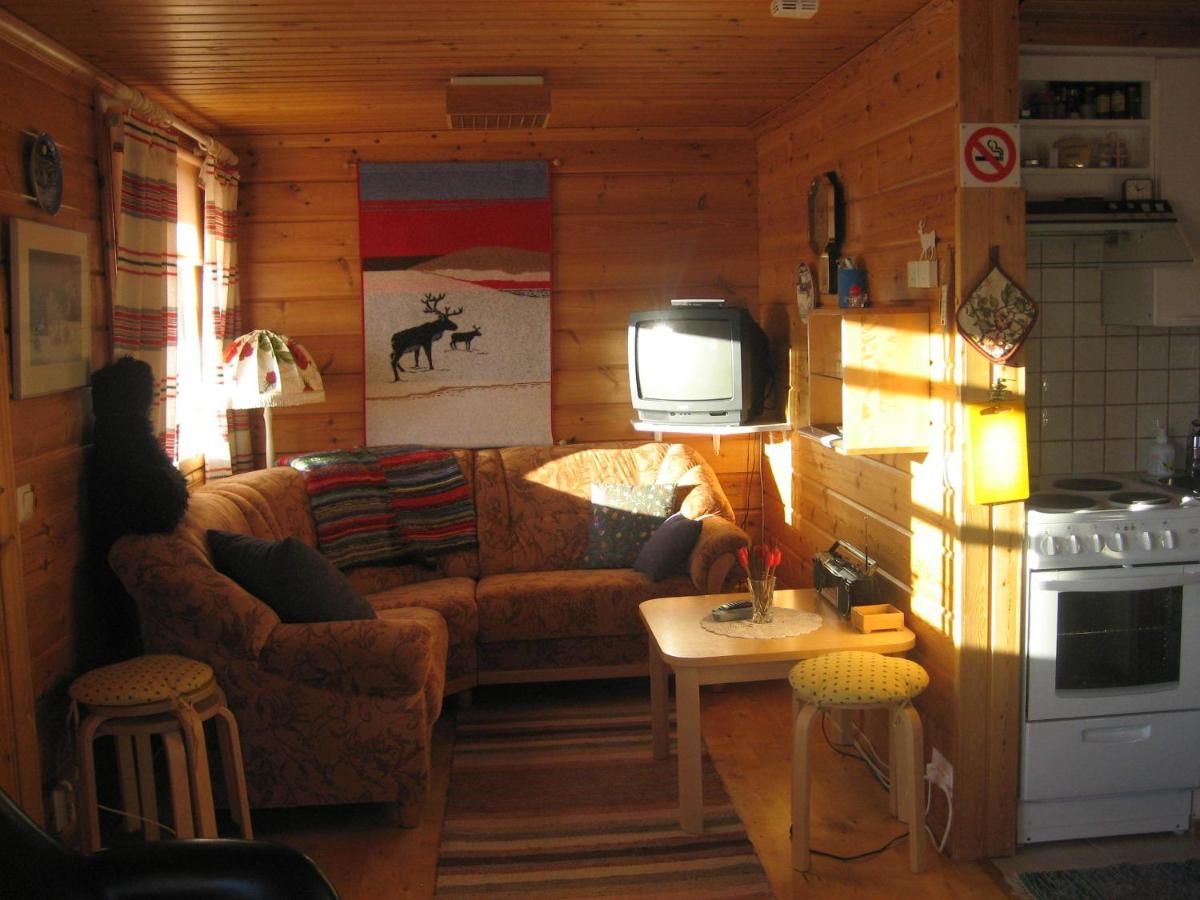 Гостевой дом Kuerkaltio Holiday Village Экясломполо-44