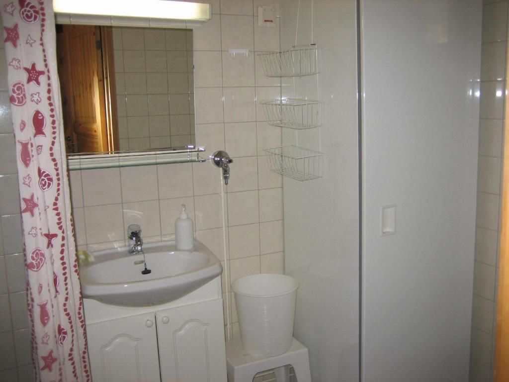 Гостевой дом Kuerkaltio Holiday Village Экясломполо-57