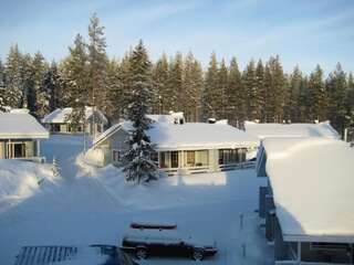 Гостевой дом Kuerkaltio Holiday Village Экясломполо-0